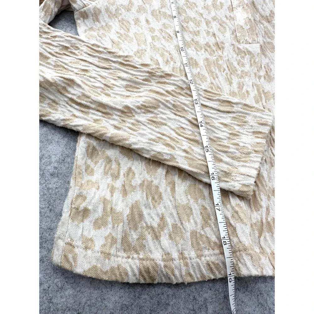 Zara Animal Print Crinkle Blouse Beige & White Long Sleeve Snap Collar Medium